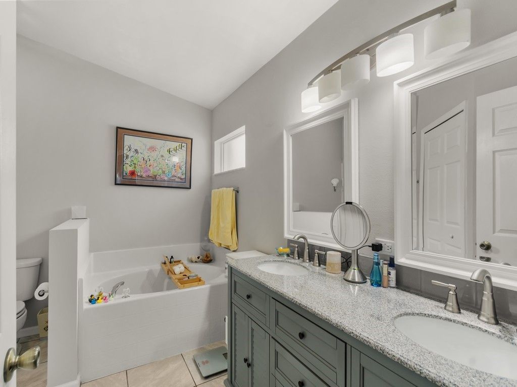 1007 E 13th Square, Vero Beach, FL 32960 Photo