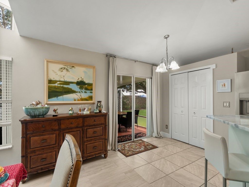 1007 E 13th Square, Vero Beach, FL 32960 Photo