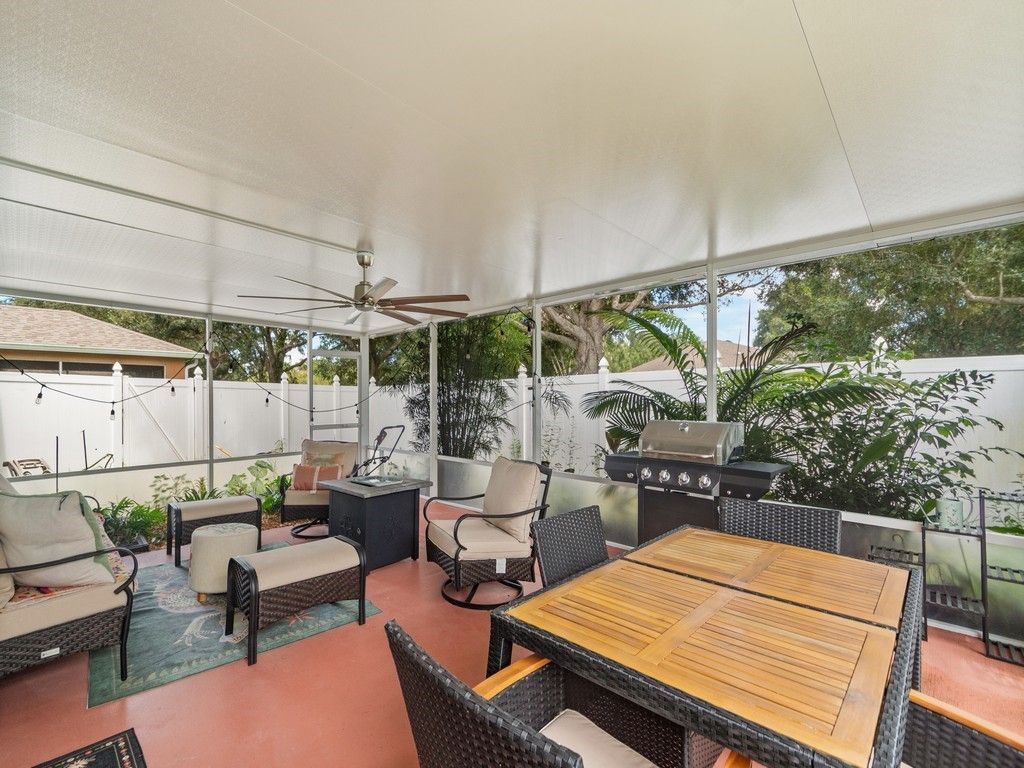 1007 E 13th Square, Vero Beach, FL 32960 Photo