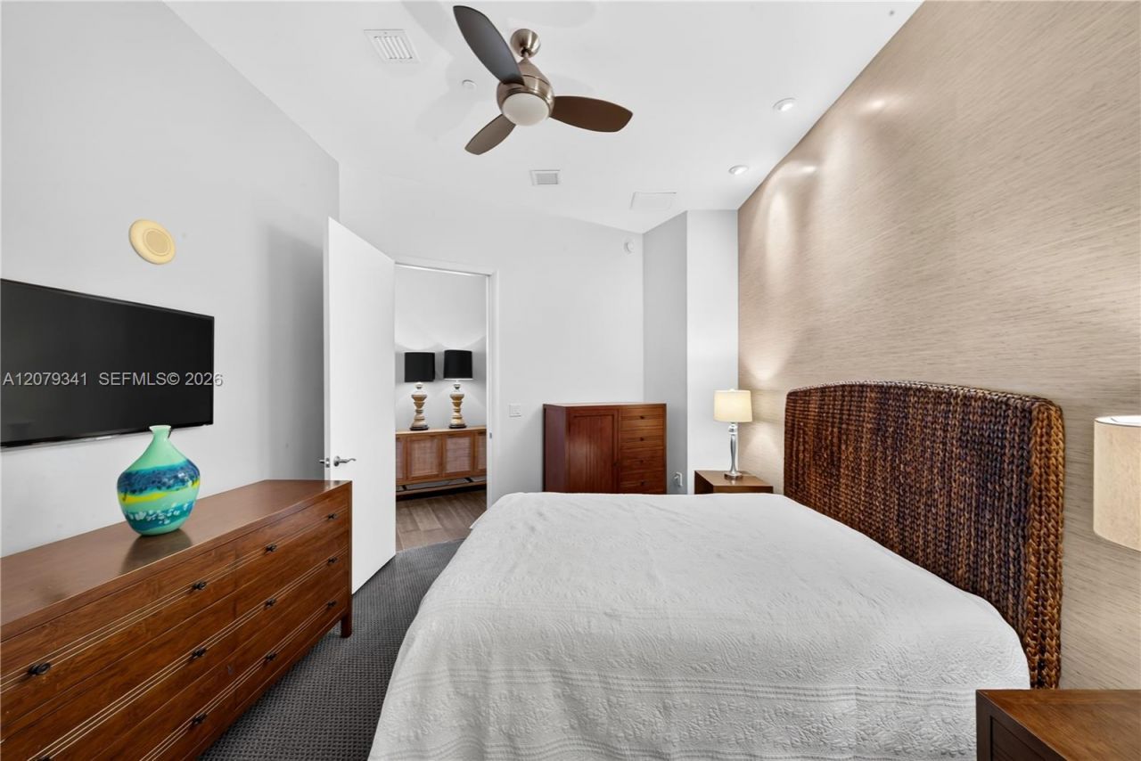 16001 Collins Ave, Unit PH 4307, Sunny Isles Beach, FL 33160 Photo