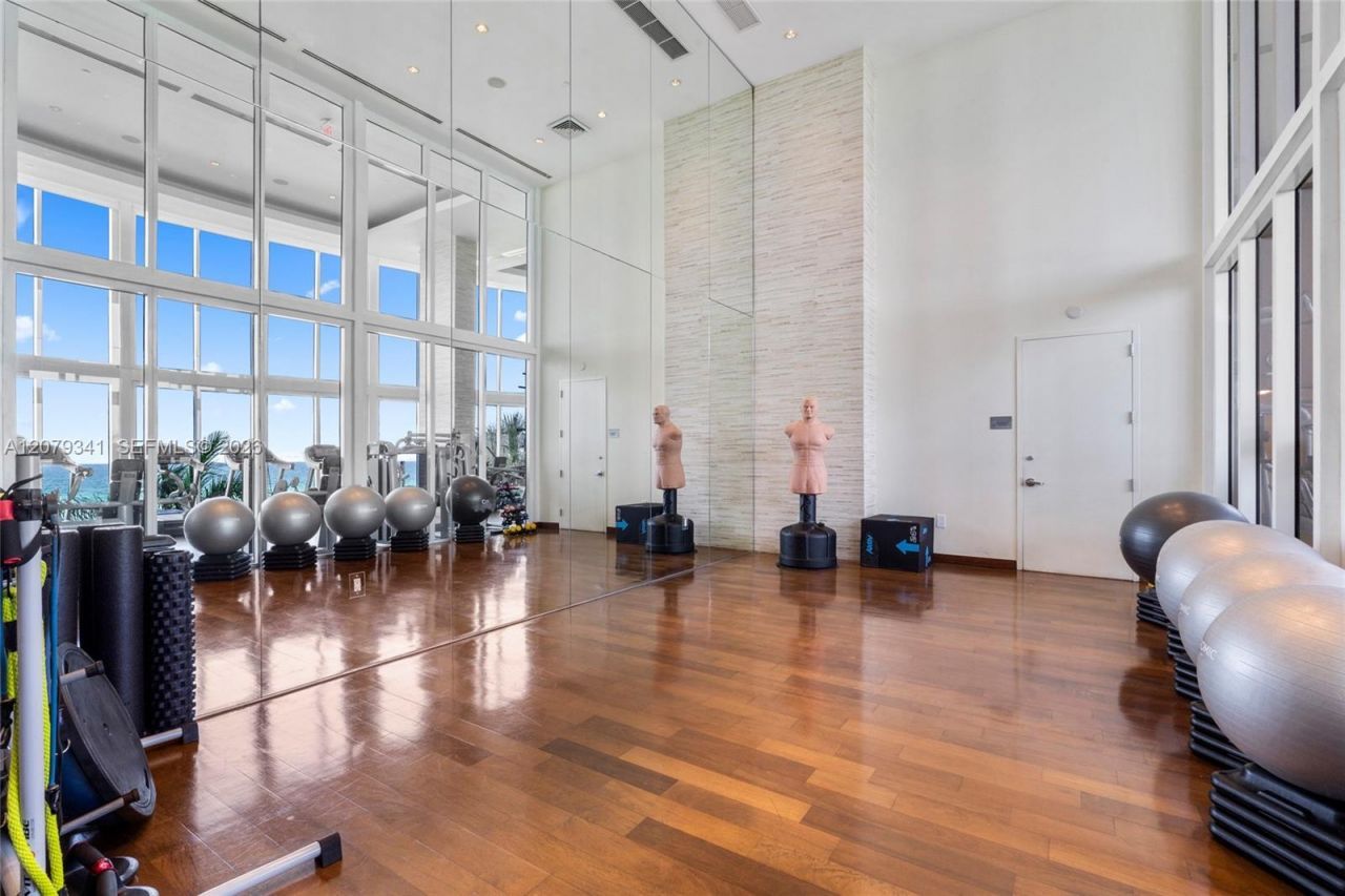 16001 Collins Ave, Unit PH 4307, Sunny Isles Beach, FL 33160 Photo