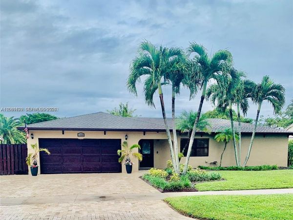 11525 SW 54th St , Cooper City, FL 33330