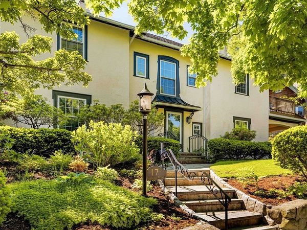 17 Chesham Road, Brookline, MA 02445