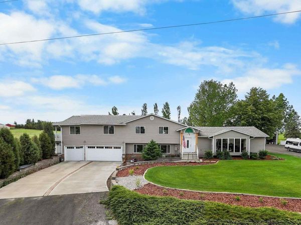 10916 E Rinear Rd, Valleyford, WA 99036