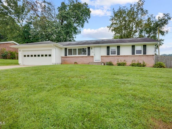 108 Briscoe Circle, Bristol, TN 37620