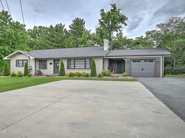 1207 East Jackson Boulevard, Jonesborough, TN 37659