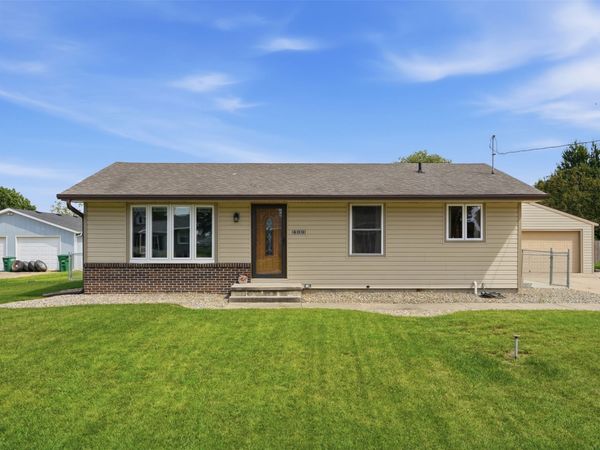 409 Space Avenue SW, Mitchellville, IA 50169