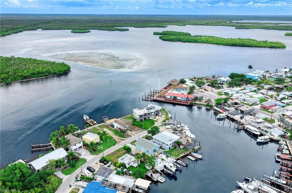 246 Harbor Pl N, Other, FL 34140 Photo
