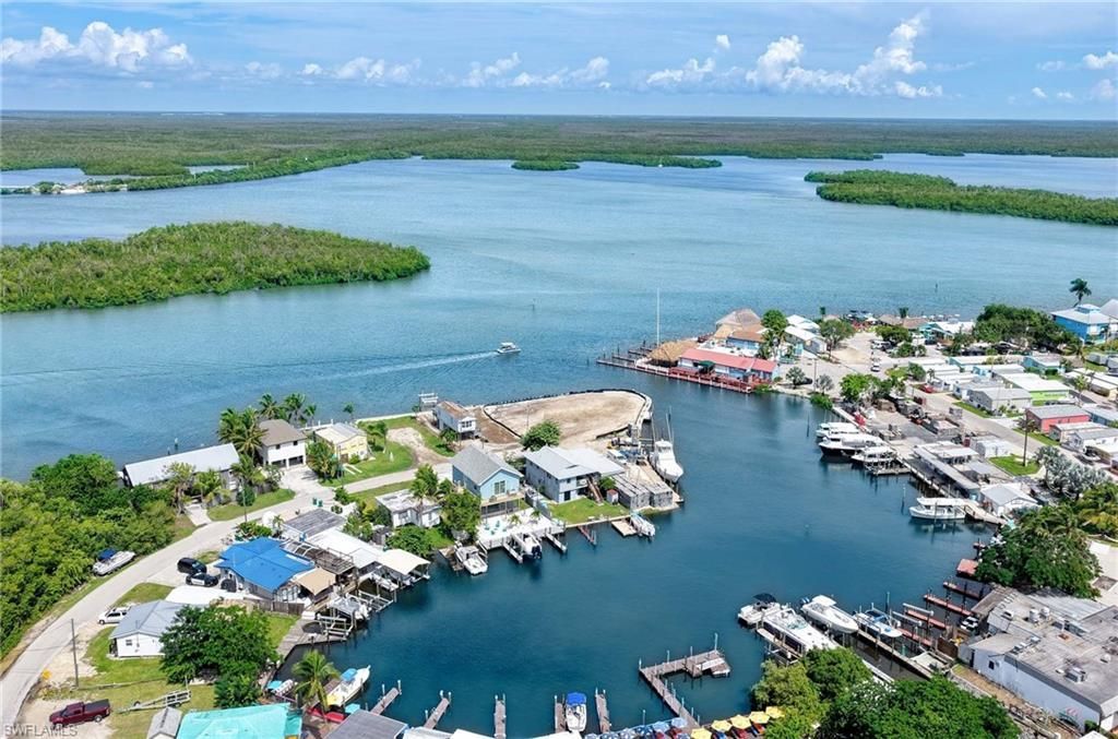 246 Harbor Pl N, Other, FL 34140 Photo