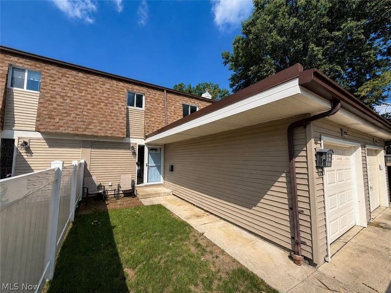9274 Willow Lane, Olmsted Falls, OH 44138 Photo 28