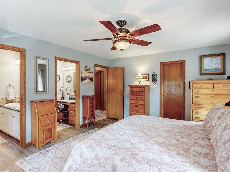 1067 Mohawk Trail SW, Hartville, OH 44632 Photo 25