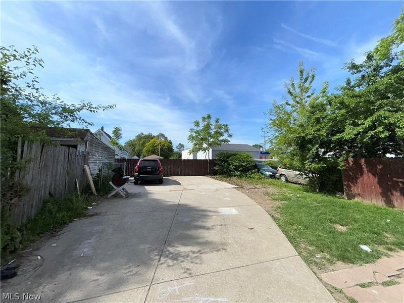 12935 McGowan Avenue, Cleveland, OH 44135 Photo 21