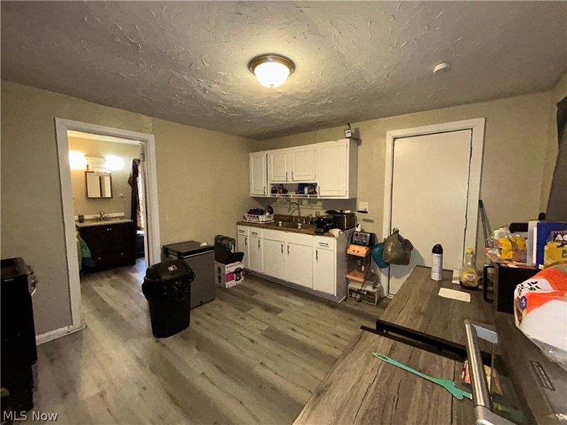 12935 McGowan Avenue, Cleveland, OH 44135 Photo 5