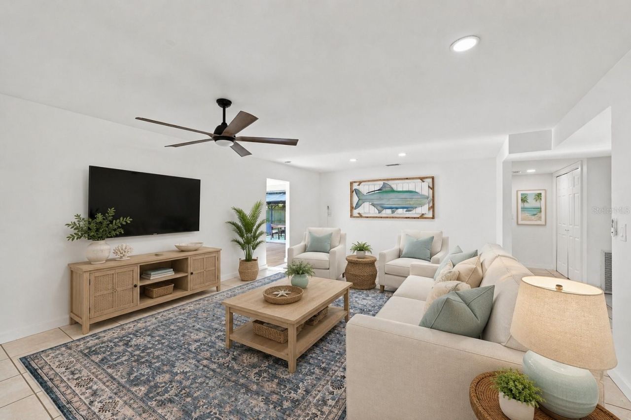 12999 Indian Rocks Road, Largo, FL 33774 Photo