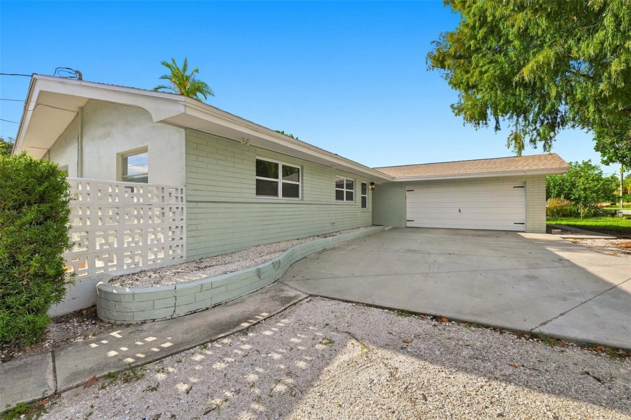 12999 Indian Rocks Road, Largo, FL 33774 Photo
