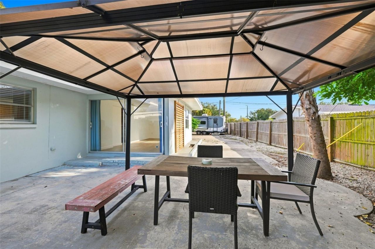 12999 Indian Rocks Road, Largo, FL 33774 Photo