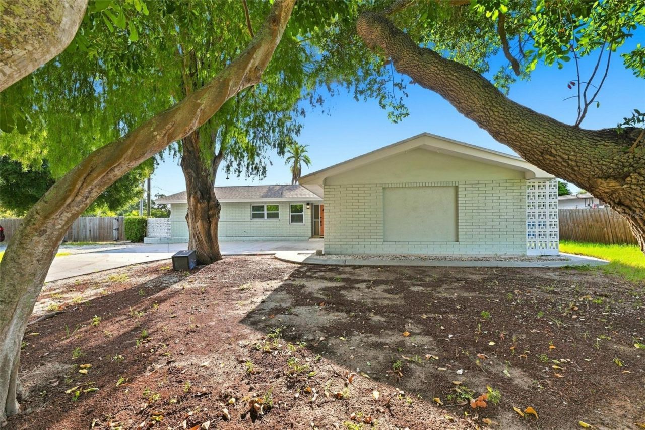 12999 Indian Rocks Road, Largo, FL 33774 Photo