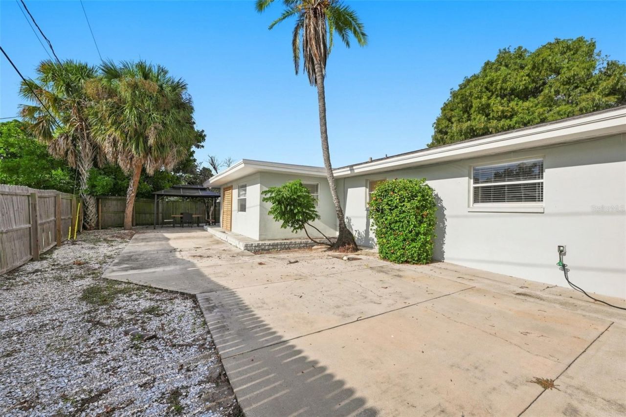 12999 Indian Rocks Road, Largo, FL 33774 Photo