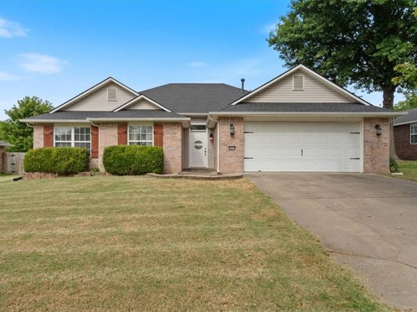 3033 N Rutile Drive , Fayetteville, AR 72704