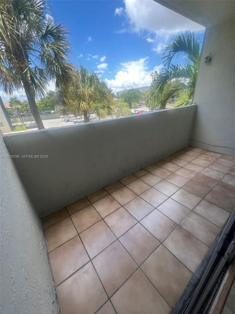 10090 NW 80th Ct , Unit 1347, Hialeah Gardens, FL 33016 Photo