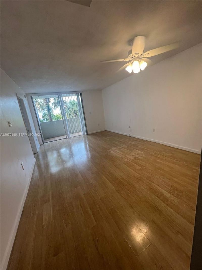 10090 NW 80th Ct , Unit 1347, Hialeah Gardens, FL 33016 Photo