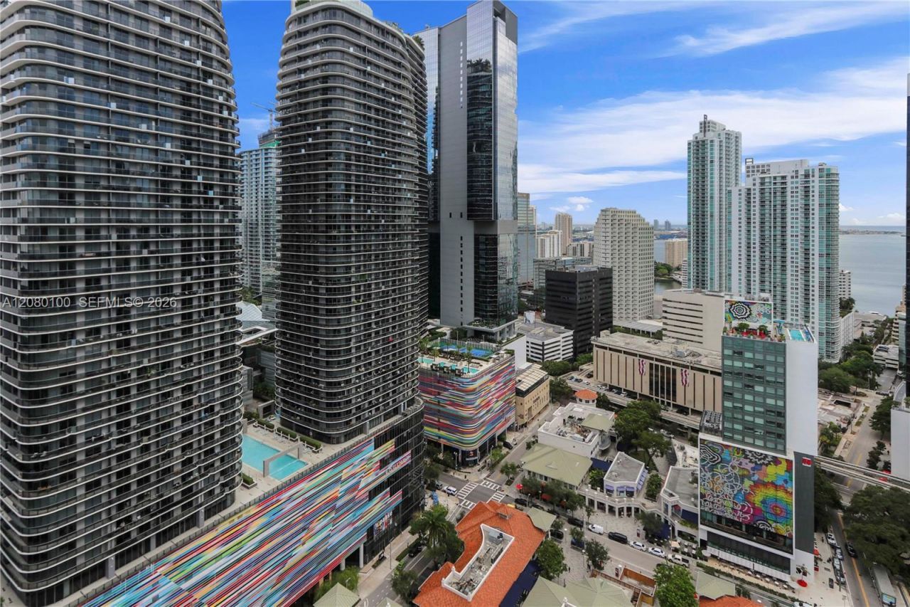 999 SW 1st Ave , Unit 3202, Miami, FL 33130 Photo