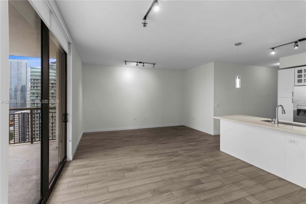 999 SW 1st Ave , Unit 3202, Miami, FL 33130 Photo
