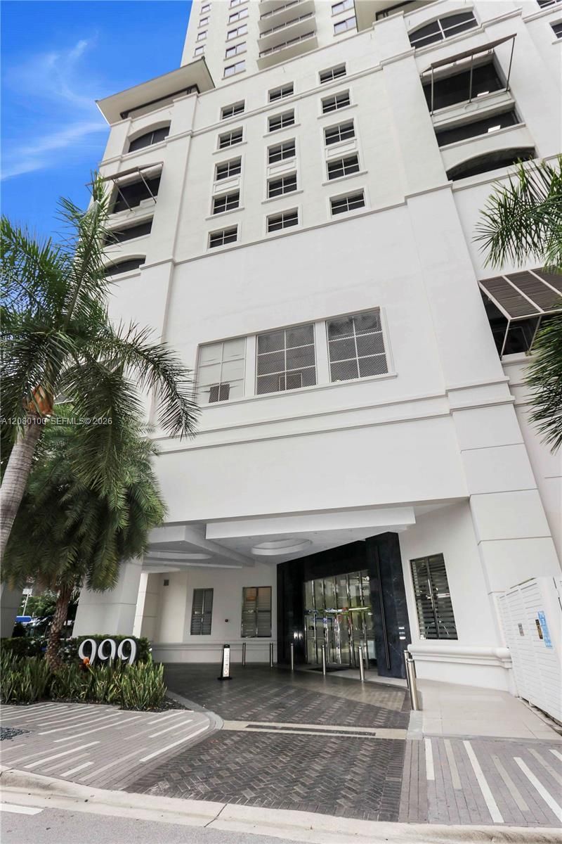 999 SW 1st Ave , Unit 3202, Miami, FL 33130 Photo