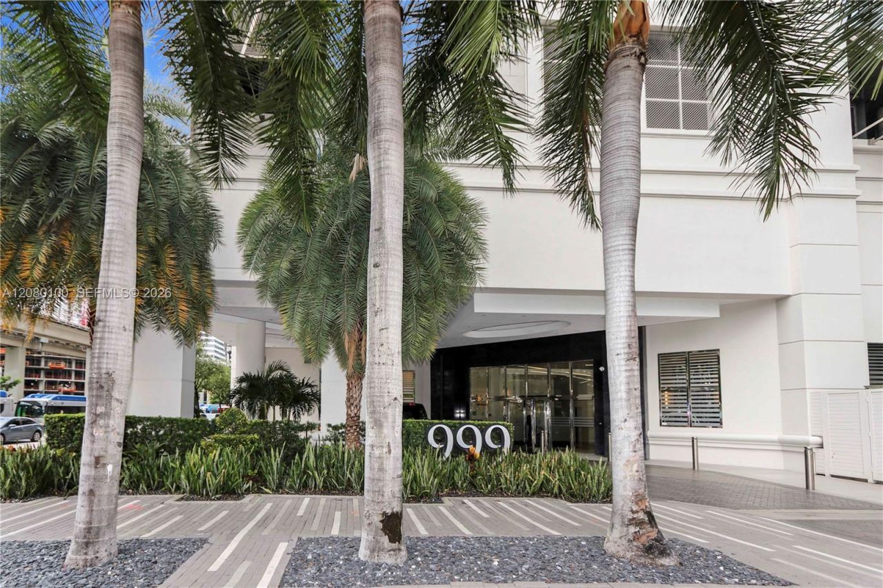 999 SW 1st Ave , Unit 3202, Miami, FL 33130 Photo