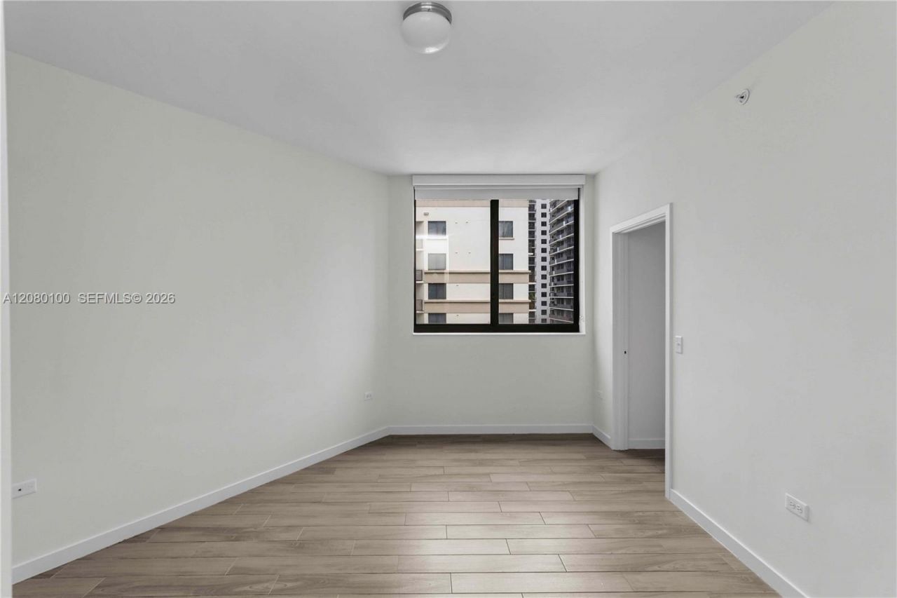 999 SW 1st Ave , Unit 3202, Miami, FL 33130 Photo