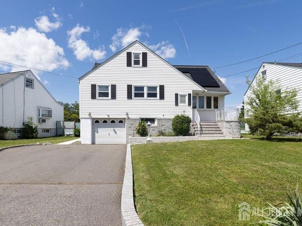 19 Jonquil Circle, Fords, NJ 08863
