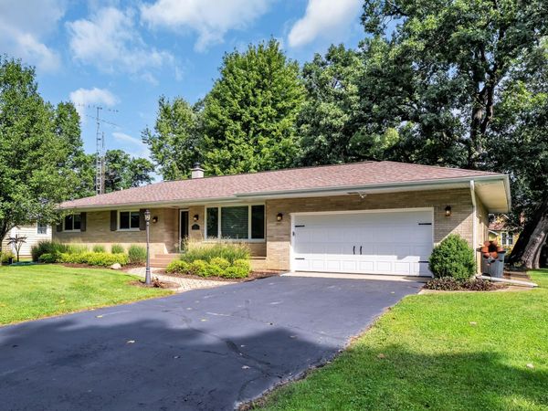 216 E Elm St, Salem Lakes, WI 53170