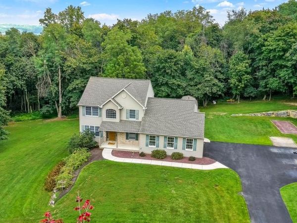 1750 PAULSON DRIVE, YORK, PA 17406