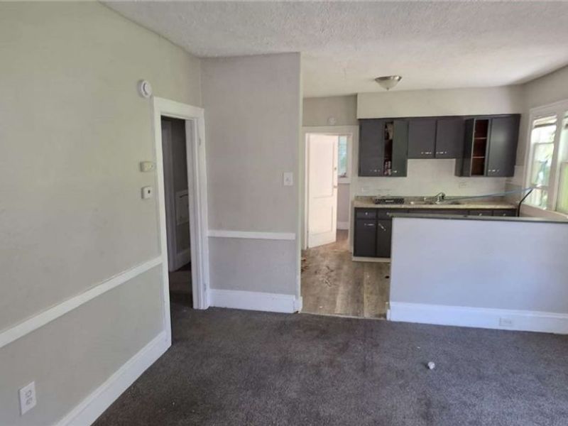 18024 Olympia Road, Cleveland, OH 44112 Photo 3