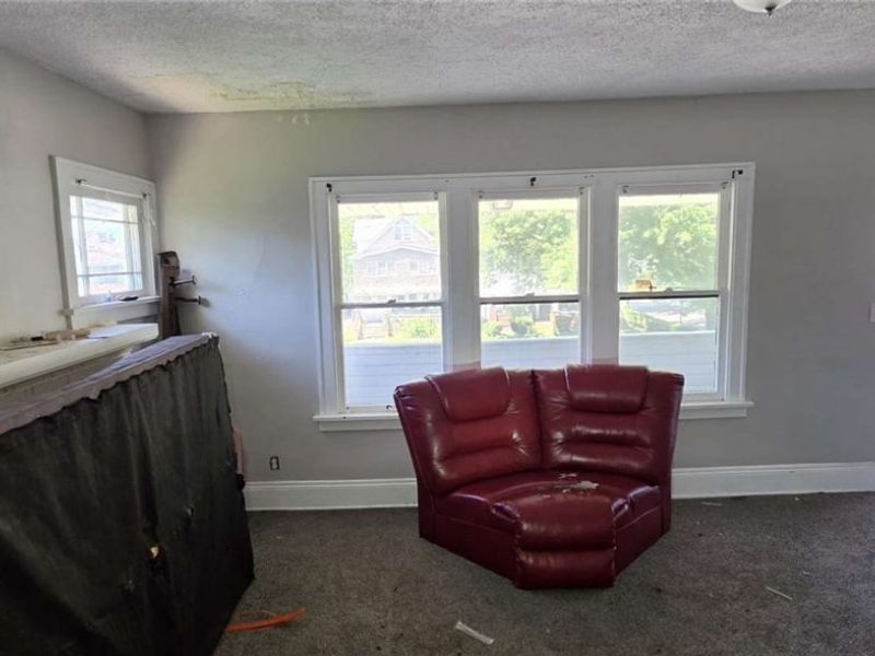 18024 Olympia Road, Cleveland, OH 44112 Photo 7