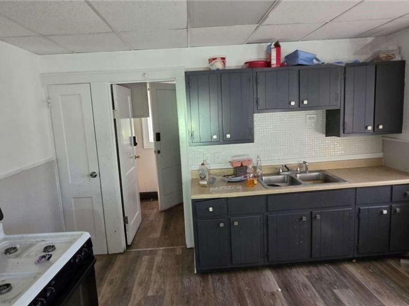 18024 Olympia Road, Cleveland, OH 44112 Photo 9
