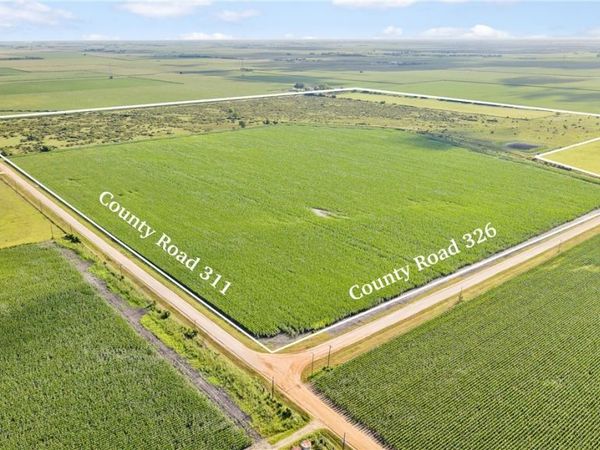 00 CR 311 , Louise, TX 77455