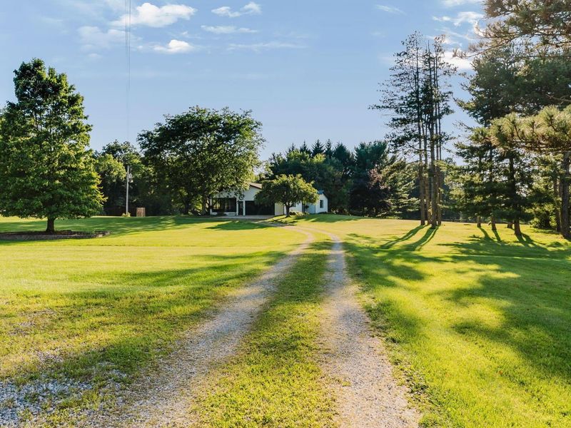 16850 Peerless Road, Centerburg, OH 43011 Photo 5