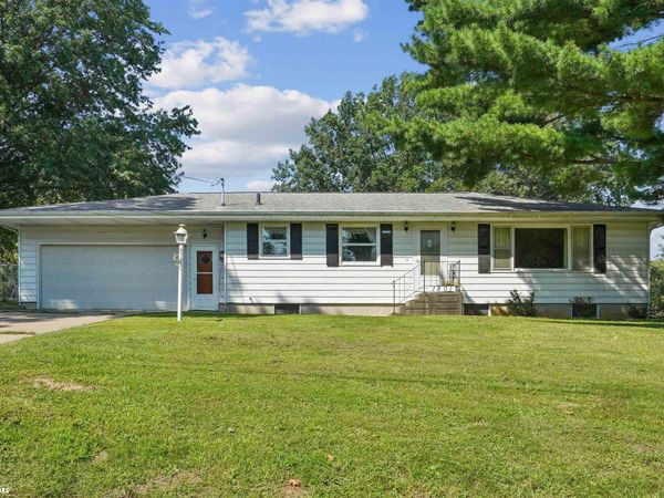 1801 Dehn Street, Burlington, IA 52601