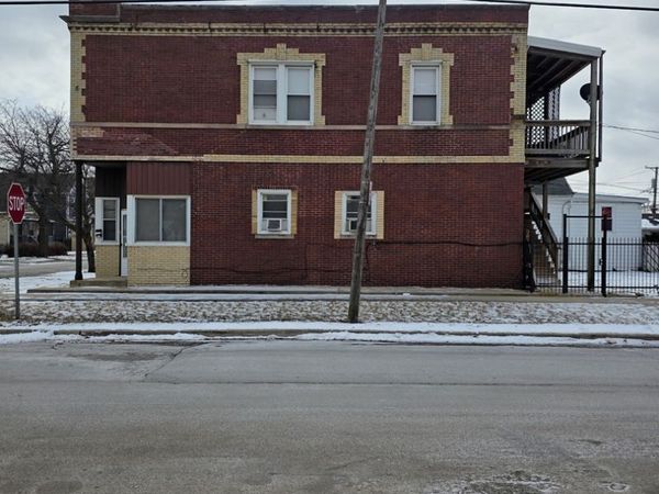 402 S 12th Avenue , Maywood, IL 60153
