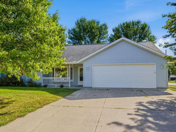 1602 Mcleod Avenue N, Glencoe, MN 55336