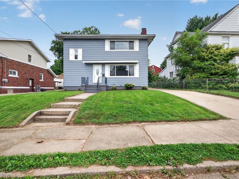 309 E Baird Avenue, Barberton, OH 44203 Photo 2