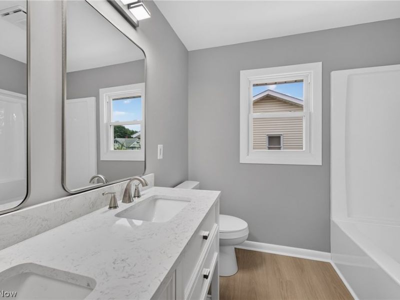309 E Baird Avenue, Barberton, OH 44203 Photo 22