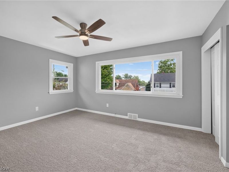 309 E Baird Avenue, Barberton, OH 44203 Photo 25