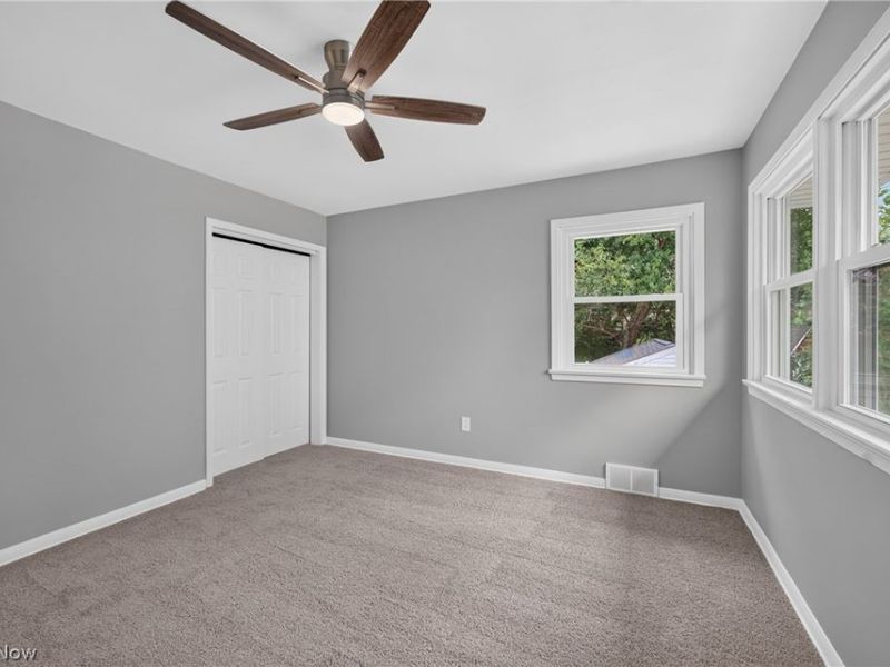 309 E Baird Avenue, Barberton, OH 44203 Photo 29