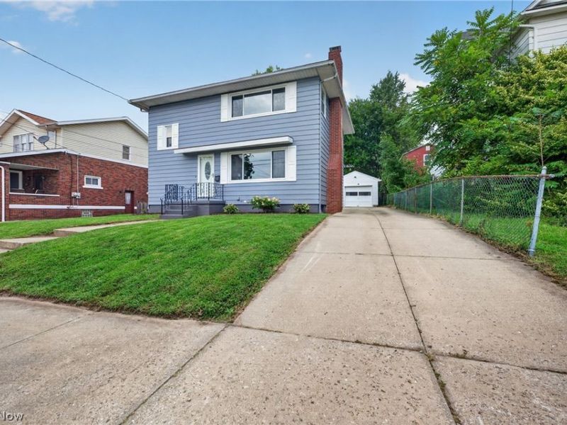 309 E Baird Avenue, Barberton, OH 44203 Photo 3