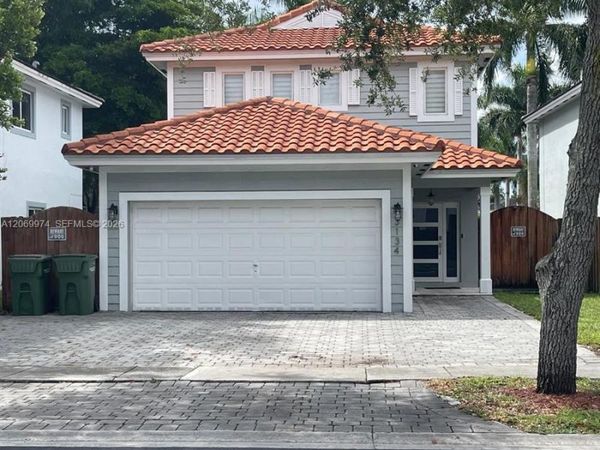 3134 NE 3rd Dr , Homestead, FL 33033