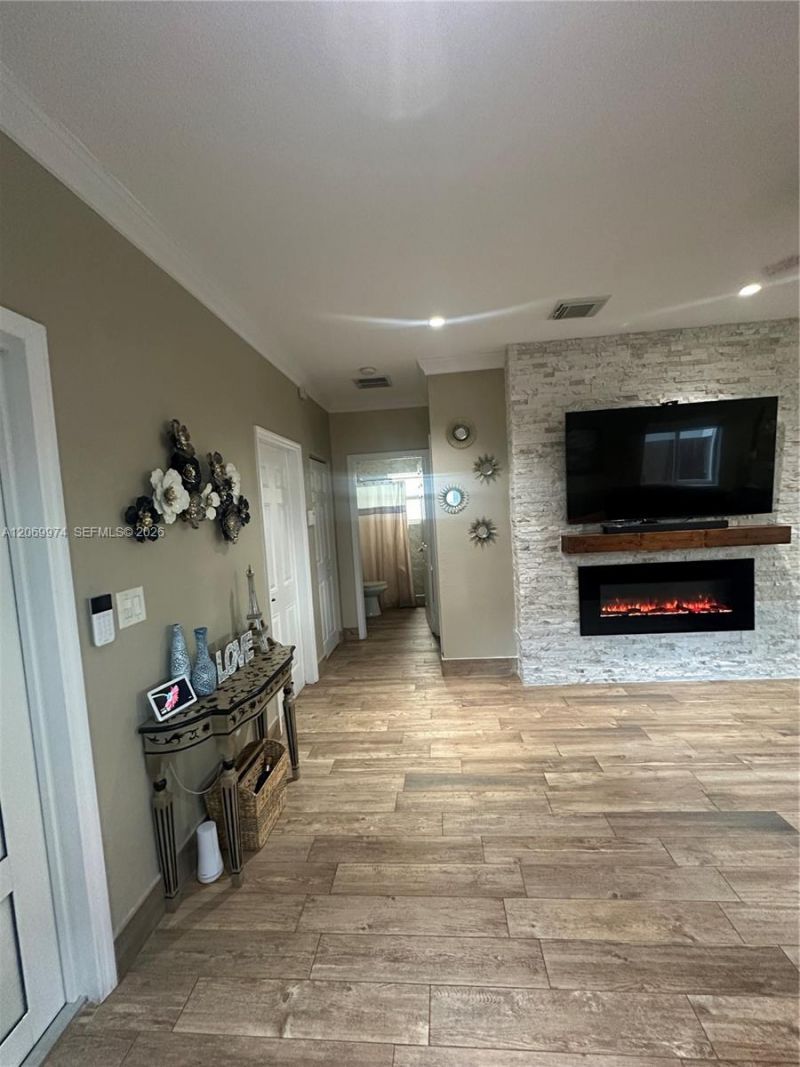 3134 NE 3rd Dr , Homestead, FL 33033 Photo
