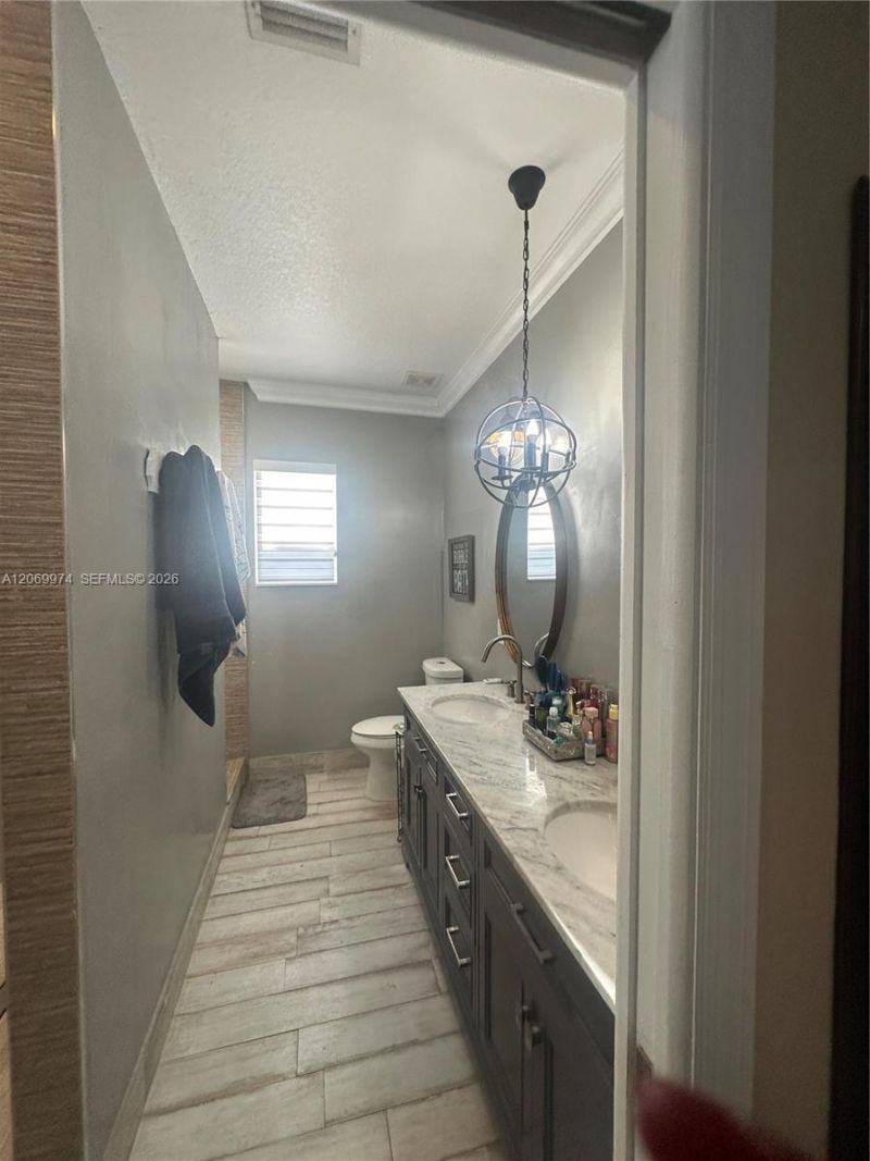 3134 NE 3rd Dr , Homestead, FL 33033 Photo