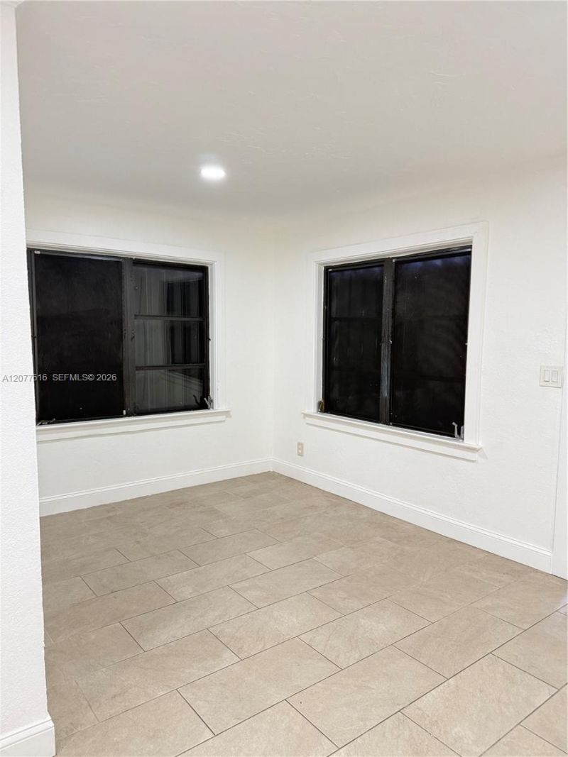 183 Silver Beach Rd, Riviera Beach, FL 33403 Photo